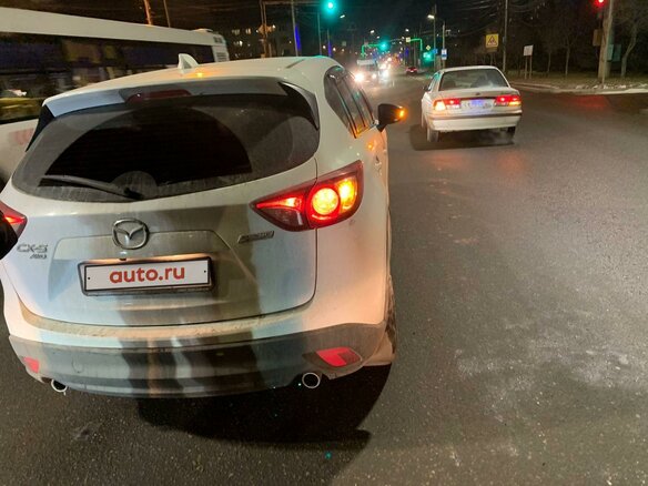 2013 Mazda CX-5 I, белый, 2300000 рублей - вид 3