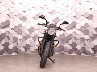 2019 Triumph Street Twin, чёрный, 777000 рублей, вид 5