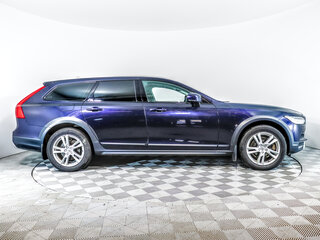 2017 Volvo V90 Cross Country I, синий, 2537960 рублей, вид 5