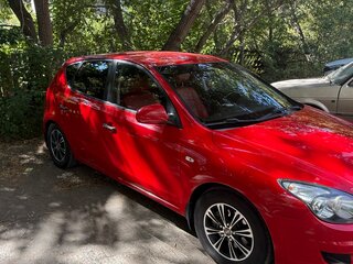 2010 Hyundai i30 I, красный, 670000 рублей, вид 4
