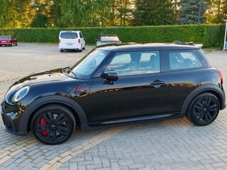 2021 Mini Hatch JCW III (F55/F56) Рестайлинг 2, чёрный, 3490000 рублей, вид 3