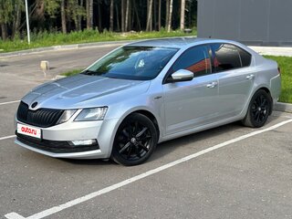 2018 Skoda Octavia III (A7) Рестайлинг, серебристый, 1450000 рублей, вид 2