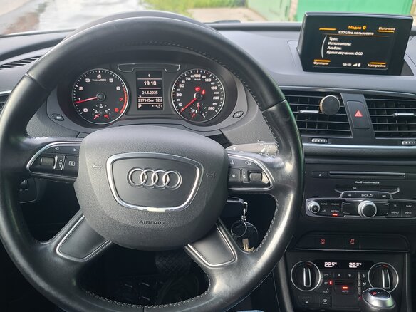 2015 Audi Q3 I (8U) Рестайлинг, белый, 1100000 рублей - вид 10