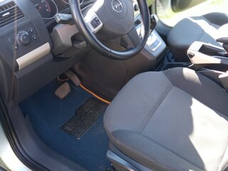 2008 Opel Zafira B Рестайлинг, серебристый, 670000 рублей, вид 4