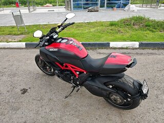 2011 Ducati Diavel, красный, 855000 рублей, вид 4