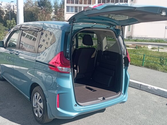2018 Honda Freed II, голубой, 1850000 рублей - вид 27
