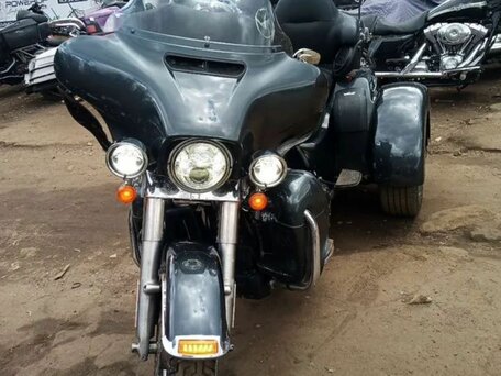 2019 Harley-Davidson Tri Glide, зелёный, 3200000 рублей, вид 4