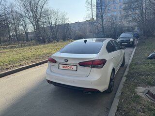 2018 Kia Cerato III Рестайлинг (Classic), белый, 1650000 рублей, вид 4