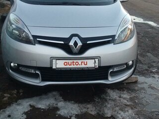 2013 Renault Scenic Grand III Рестайлинг 2, серебристый, 1250000 рублей, вид 1