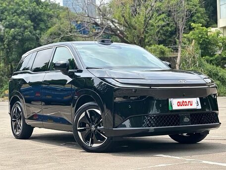 2026 Toyota bZ3X 58.3 kWh, чёрный, 2830000 рублей, вид 3