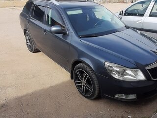 2010 Skoda Octavia II (A5) Рестайлинг, серый, 920000 рублей, вид 2