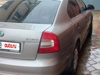 2012 Skoda Octavia II (A5) Рестайлинг, серый, 575000 рублей, вид 2