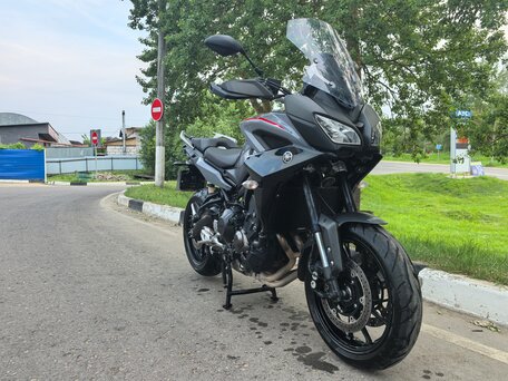 2018 Yamaha MT-09 Tracer (FJ-09), серый, 770000 рублей, вид 2