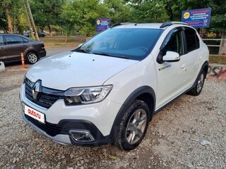 2021 Renault Logan Stepway II Рестайлинг, белый, 1350000 рублей, вид 1
