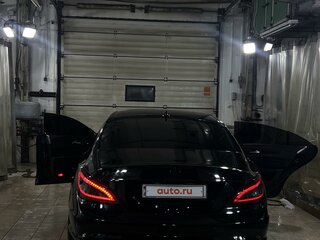 2013 Mercedes-Benz CLS 550 II (C218), чёрный, 2500000 рублей, вид 2
