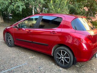 2012 Peugeot 308 I Рестайлинг, красный, 580000 рублей, вид 5