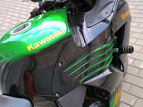2008 Kawasaki ZZR 1400, зелёный, 600000 рублей, вид 4