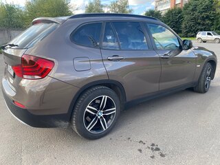 2011 BMW X1 18i I (E84), коричневый, 850000 рублей, вид 4