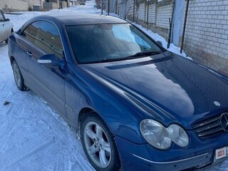 2003 Mercedes-Benz CLK-Класс 240 II (W209), синий, 550000 рублей, вид 2