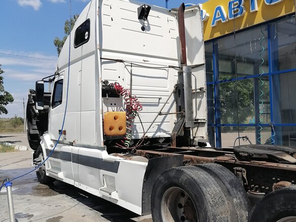 2003 Volvo VNL, белый, 1650000 рублей - вид 7