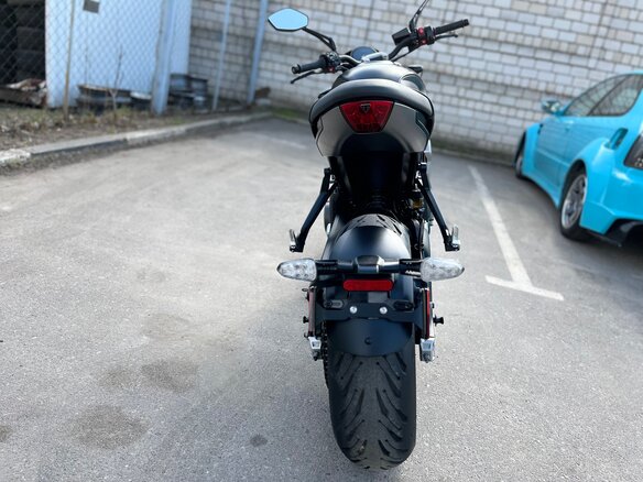 2021 Triumph Trident 660, чёрный, 890000 рублей - вид 4