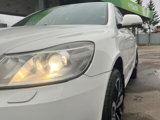 2012 Skoda Octavia II (A5) Рестайлинг, белый, 1050000 рублей, вид 5