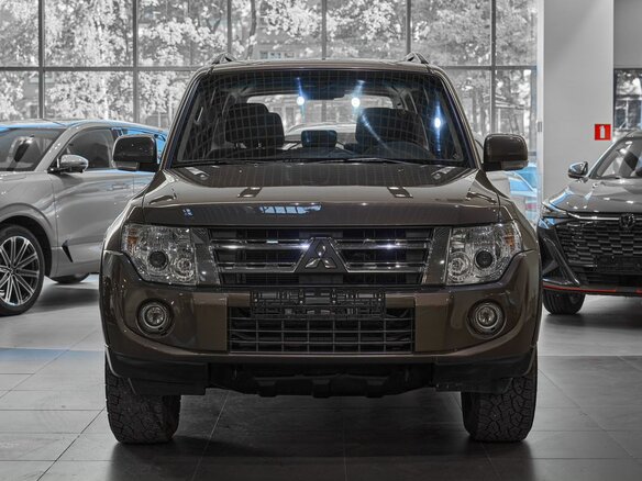 2012 Mitsubishi Pajero IV Рестайлинг 1, коричневый, 1699000 рублей - вид 1