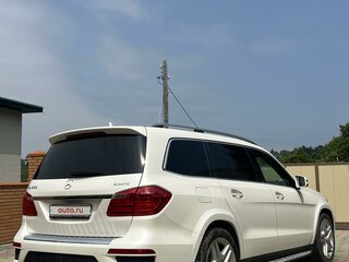 2015 Mercedes-Benz GL-Класс 400 II (X166), белый, 3950000 рублей, вид 3