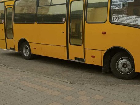 2012 Isuzu Citibus, жёлтый, 750000 рублей, вид 3