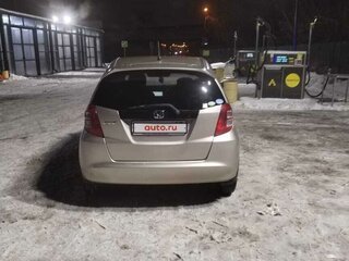 2009 Honda Fit II, бежевый, 690000 рублей, вид 3