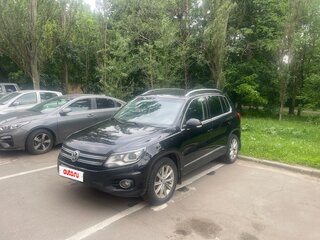 2012 Volkswagen Tiguan I Рестайлинг, чёрный, 1320000 рублей, вид 1