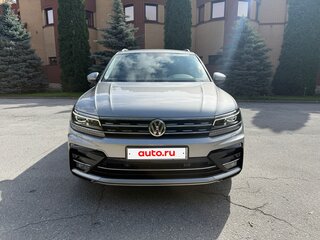 2018 Volkswagen Tiguan II, серебристый, 3630000 рублей, вид 3