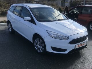 2017 Ford Focus III Рестайлинг, белый, 1100000 рублей, вид 3