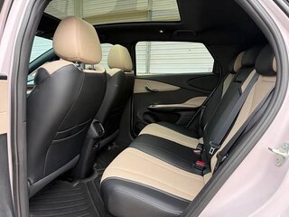 2025 BYD Dolphin 45.12 kWh I Рестайлинг, серебристый, 1355999 рублей, вид 4