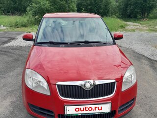 2008 Skoda Fabia II, красный, 400000 рублей, вид 2