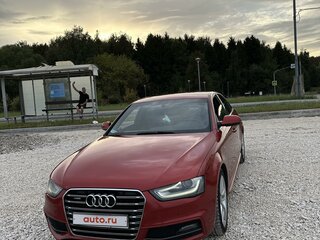 2012 Audi A4 IV (B8) Рестайлинг, красный, 1299000 рублей, вид 3