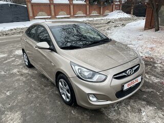 2013 Hyundai Solaris I, бежевый, 980000 рублей, вид 2