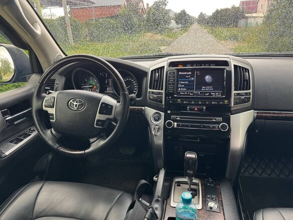 2013 Toyota Land Cruiser 200 Series Рестайлинг 1, чёрный, 3300000 рублей - вид 12