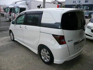 2014 Honda Freed Spike I Рестайлинг 2, белый, 845000 рублей, вид 5