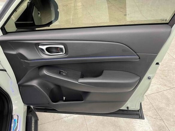 2022 Honda Vezel II, зелёный, 2090000 рублей - вид 10