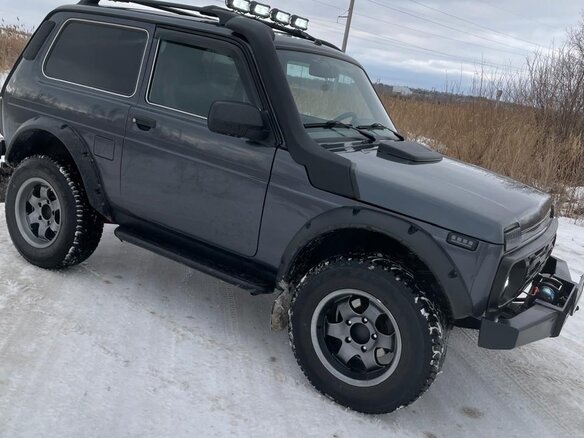 2018 Lada (ВАЗ) 2121 (4x4) Bronto I Рестайлинг, серебристый, 1270000 рублей - вид 1