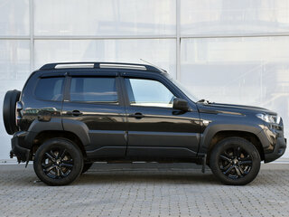 2022 Lada (ВАЗ) Niva Travel I, чёрный, 870000 рублей, вид 3