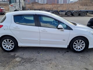 2011 Peugeot 308 I Рестайлинг, белый, 850000 рублей, вид 5