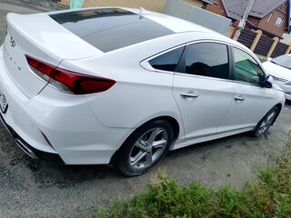 2019 Hyundai Sonata VII (LF) Рестайлинг, белый, 2000000 рублей, вид 3