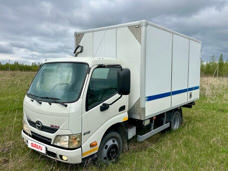 2013 Hino Series 300 (Dutro), белый, 2470000 рублей, вид 2
