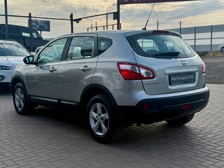 2012 Nissan Qashqai I Рестайлинг, серебристый, 1129990 рублей, вид 4
