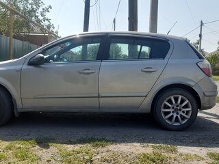 2004 Opel Astra H, серый, 550000 рублей, вид 3