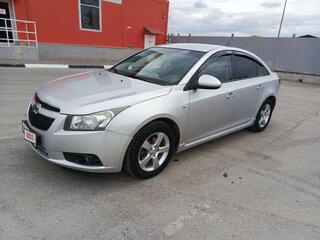 2009 Chevrolet Cruze I, серебристый, 700000 рублей, вид 3