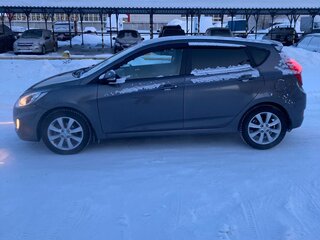 2011 Hyundai Solaris I, чёрный, 900000 рублей, вид 5
