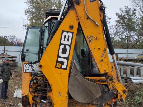 2012 JCB 4CX, жёлтый, 8300000 рублей - вид 4